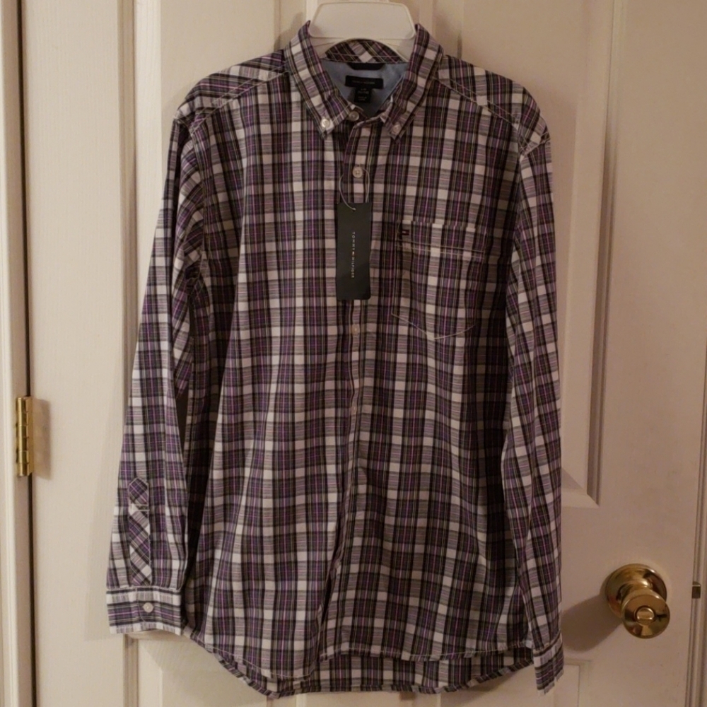 Tommy Hilfiger Boy"s Plaid Button Down Sh…